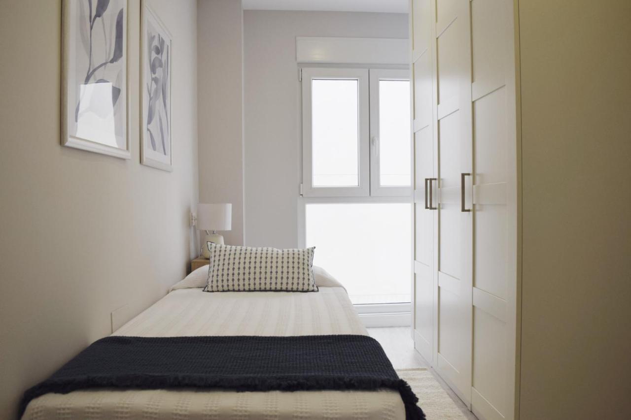 א-קורוניה Jomar Apartamento En Coruna מראה חיצוני תמונה